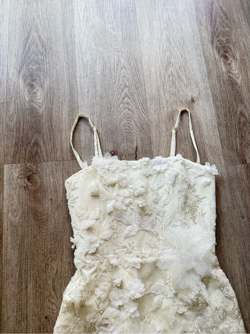 helsi hilma ivory white 3d floral applique sequin embellished mini dress XS NEW - Picture 4 of 5